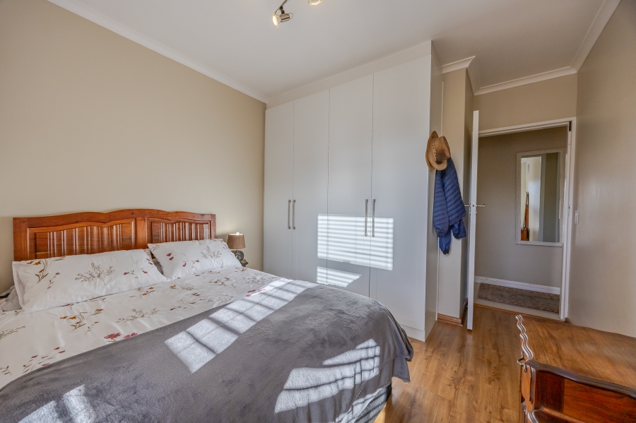 3 Bedroom Property for Sale in Lakeside Western Cape